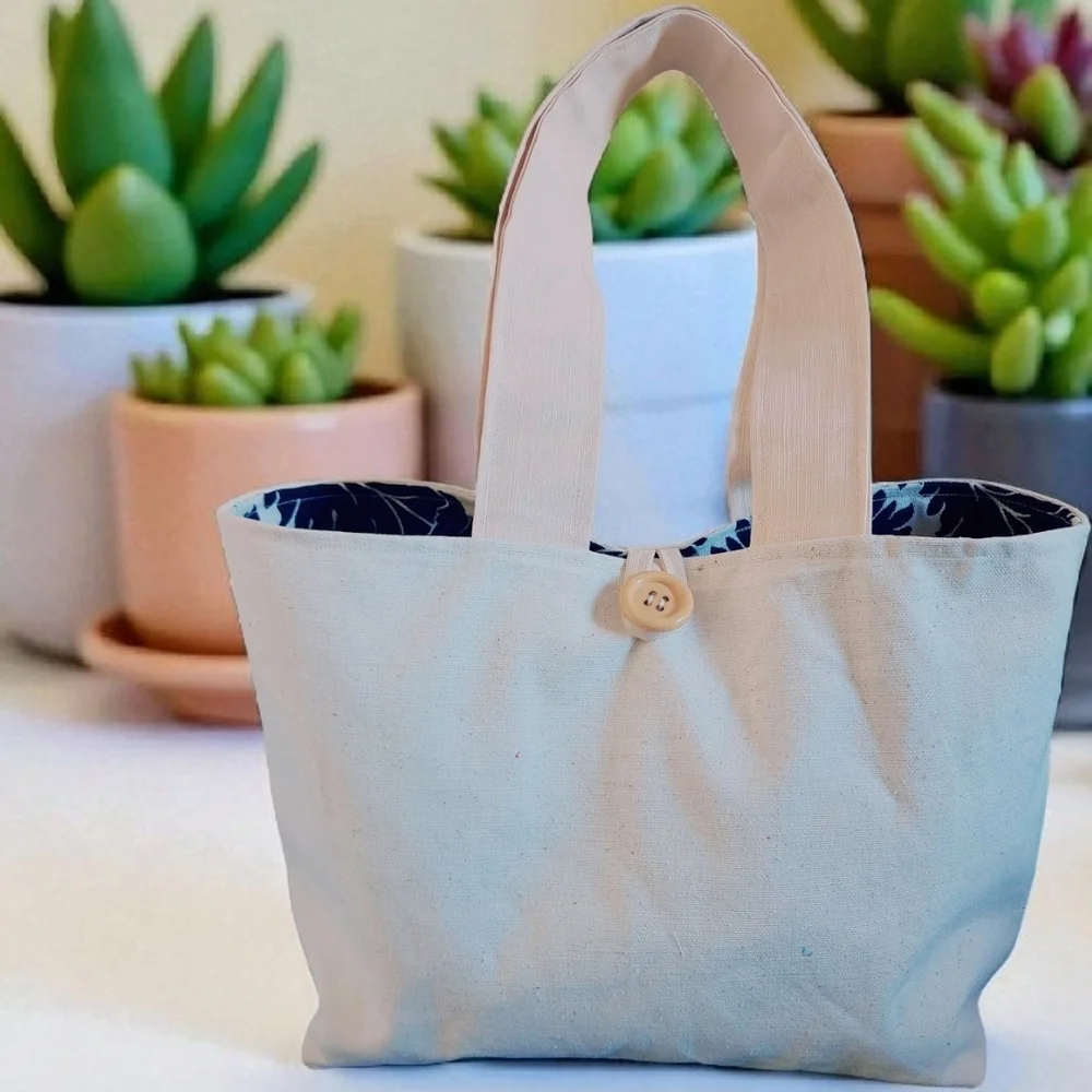 Cream Tote Bag with Simple Design